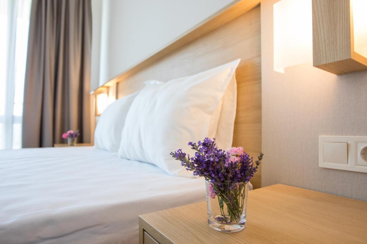 Hotel Coop - Kiten Kiten  Luaran gambar