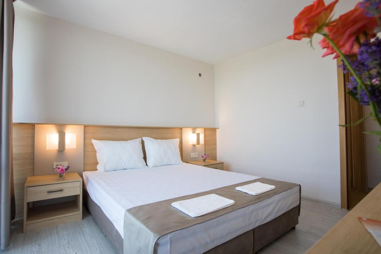 Hotel Coop - Kiten Kiten  Luaran gambar