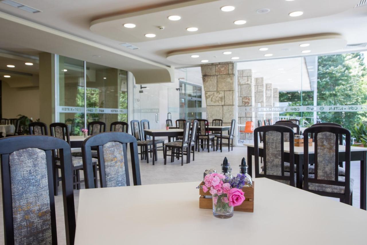 Hotel Coop - Kiten Kiten  Luaran gambar