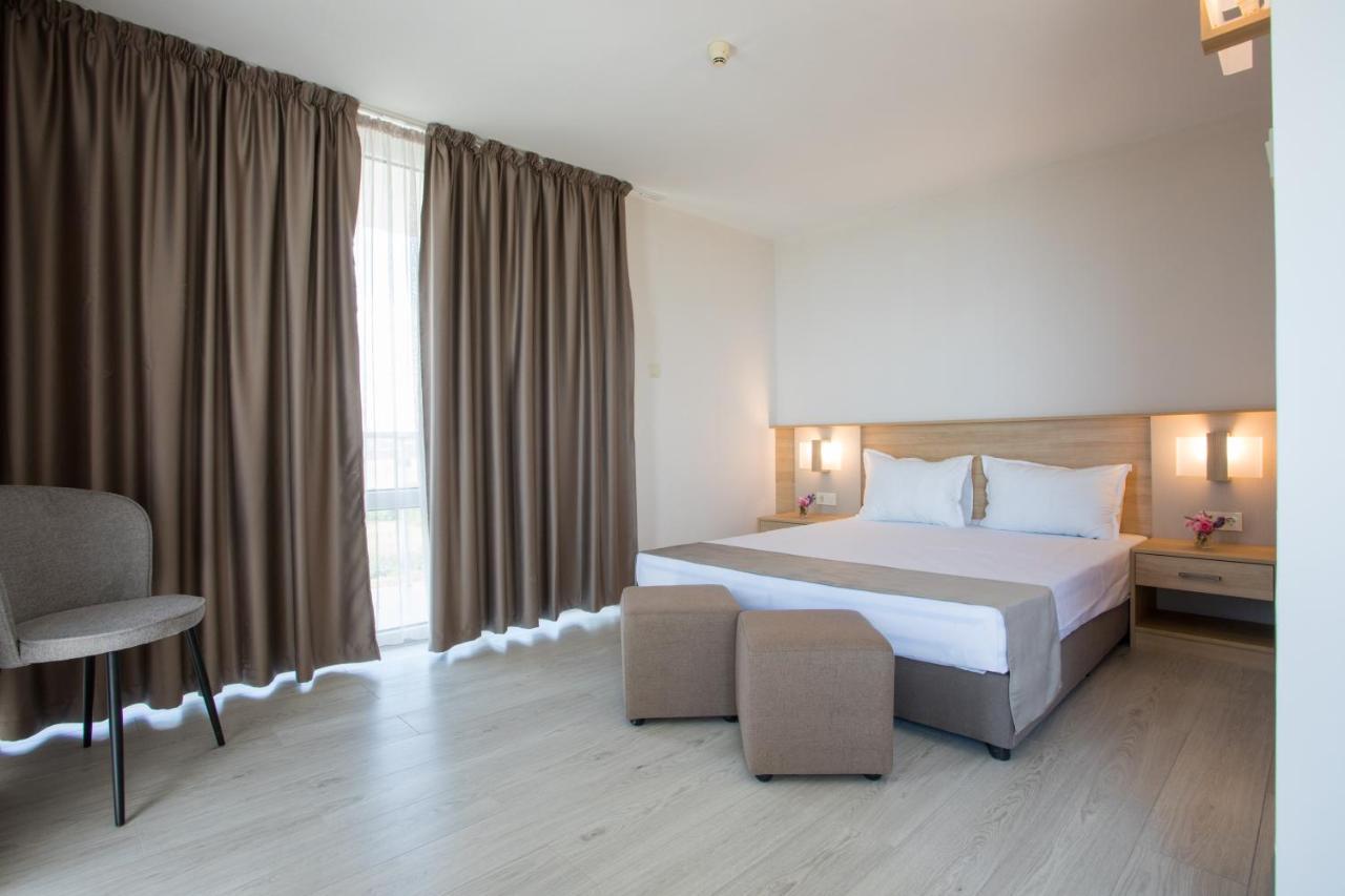 Hotel Coop - Kiten Kiten  Luaran gambar