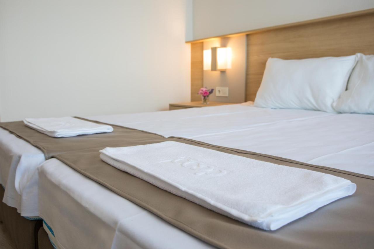 Hotel Coop - Kiten Kiten  Luaran gambar