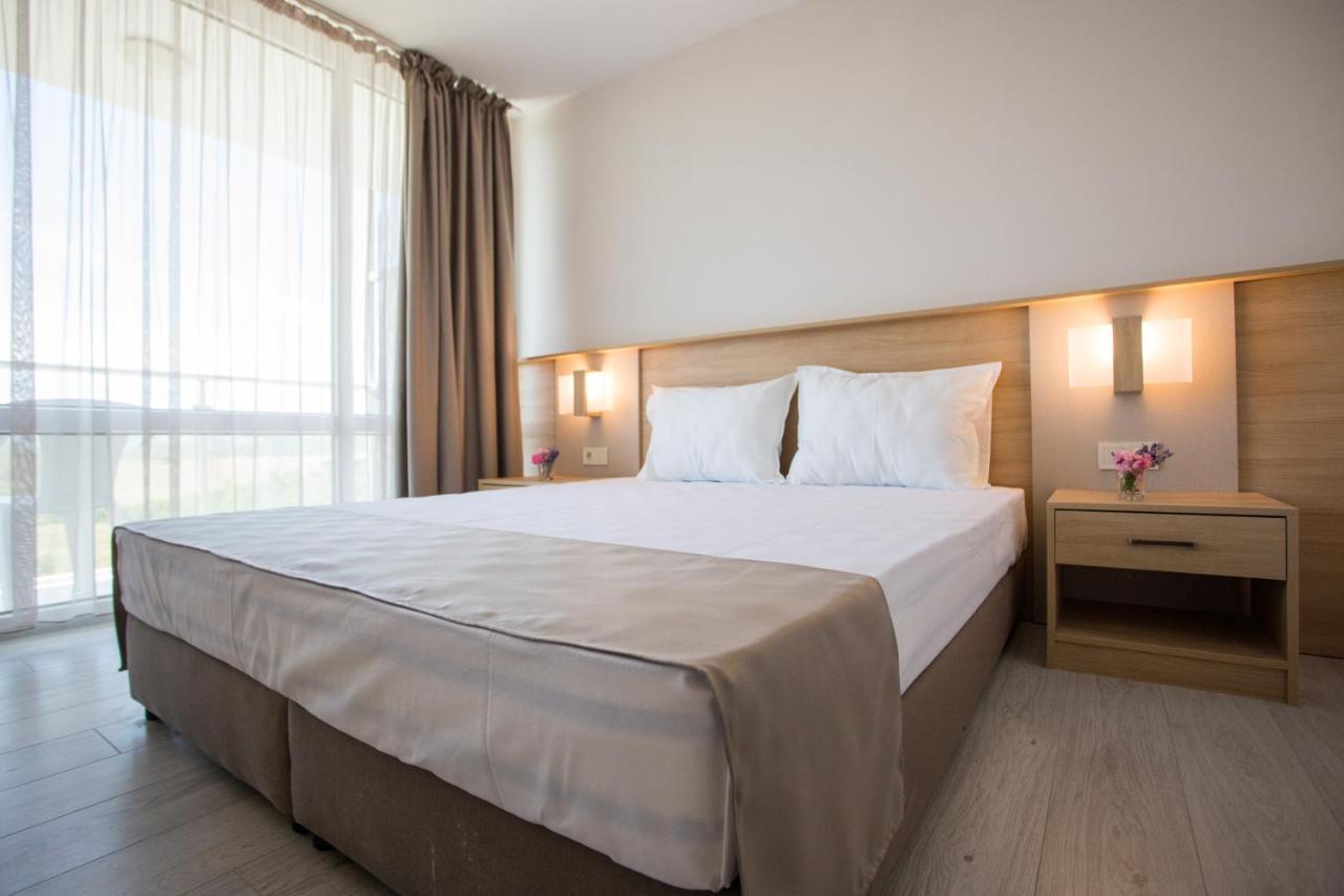Hotel Coop - Kiten Kiten  Luaran gambar