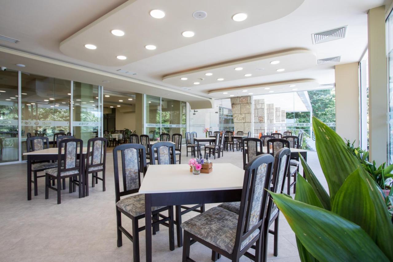 Hotel Coop - Kiten Kiten  Luaran gambar